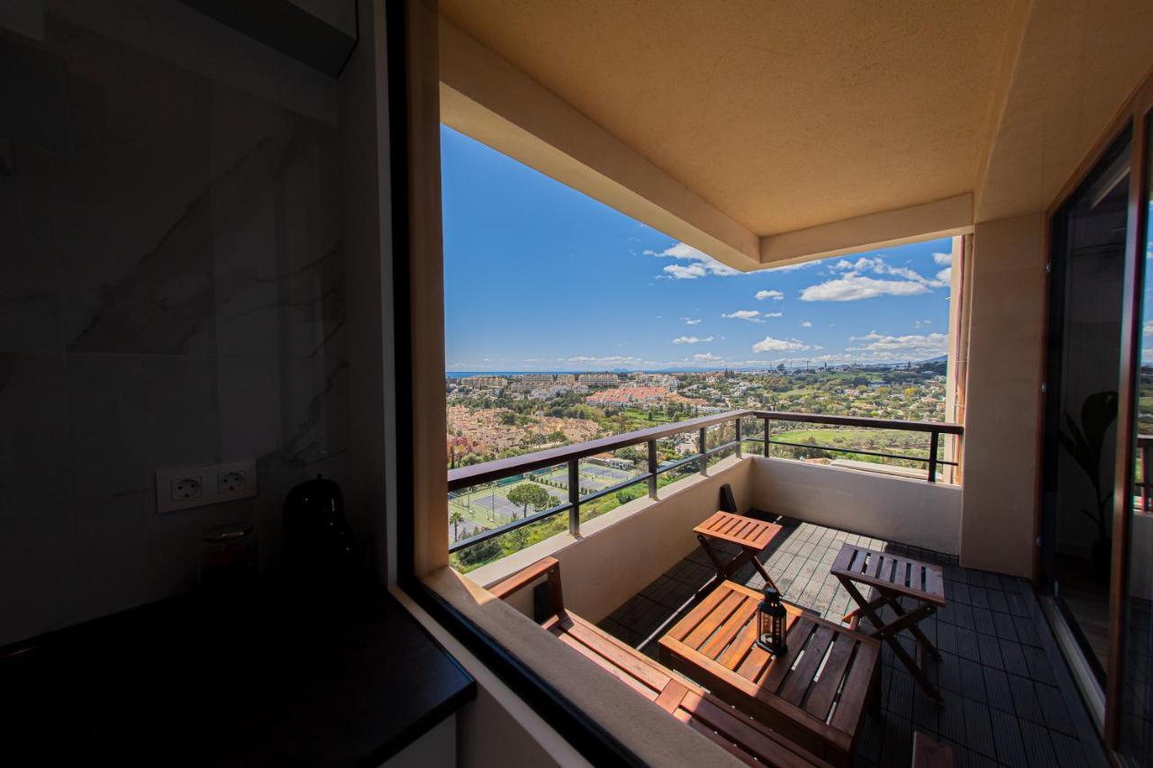 Amazing Apartment With Stunning Views マルベーリャ エクステリア 写真